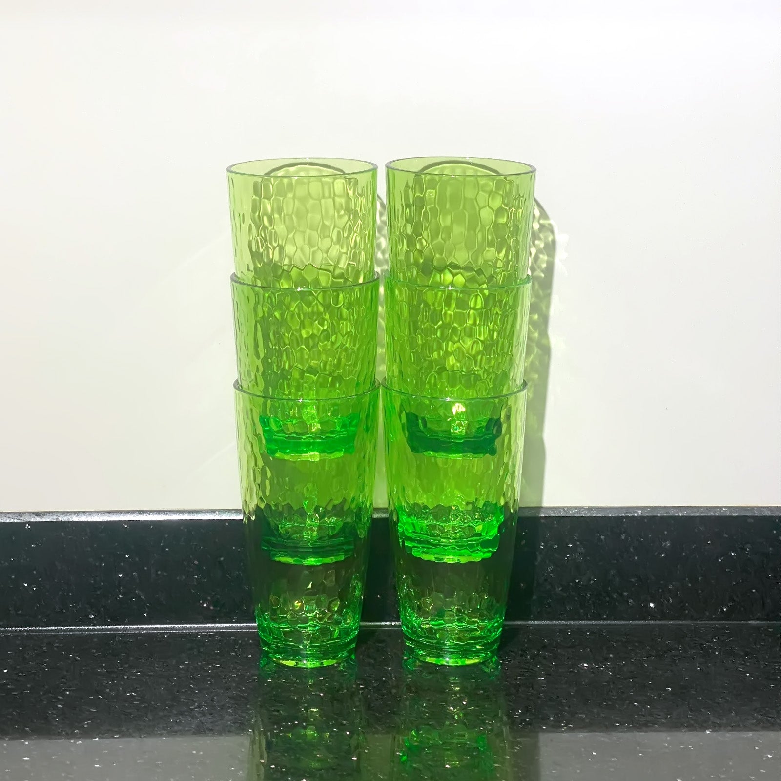 Set of 6 Hammered Style Drinking Cups 26-Ounce Large Acrylic Glasses Plastic Tumbler,BPA Free (Green)