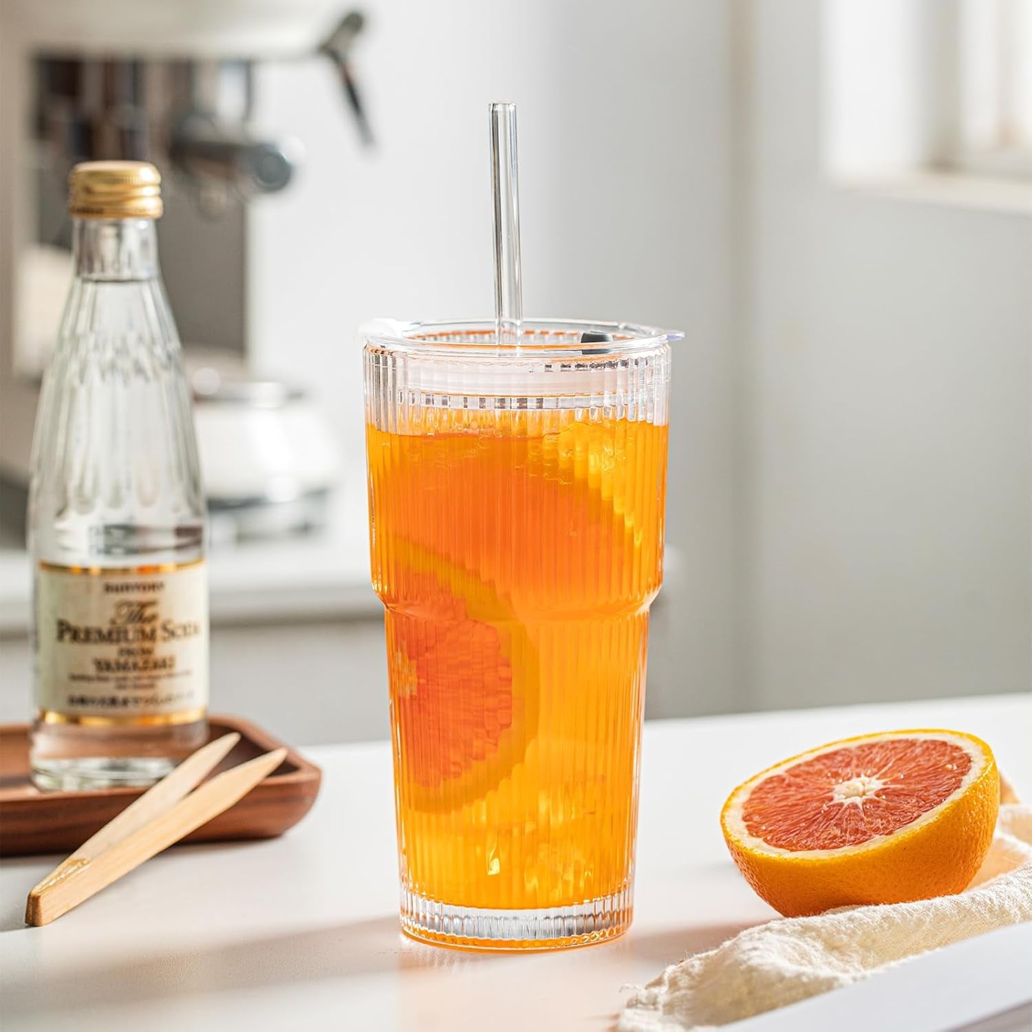 20 oz Ribbed Glass Tumblers with Lids and Glass Straws – 4-Piece Glassware Set, Thickened Glass, Ideal for Iced Coffee, Smoothies, Cocktails, and Juices – Elegant and Durable Drinkware
